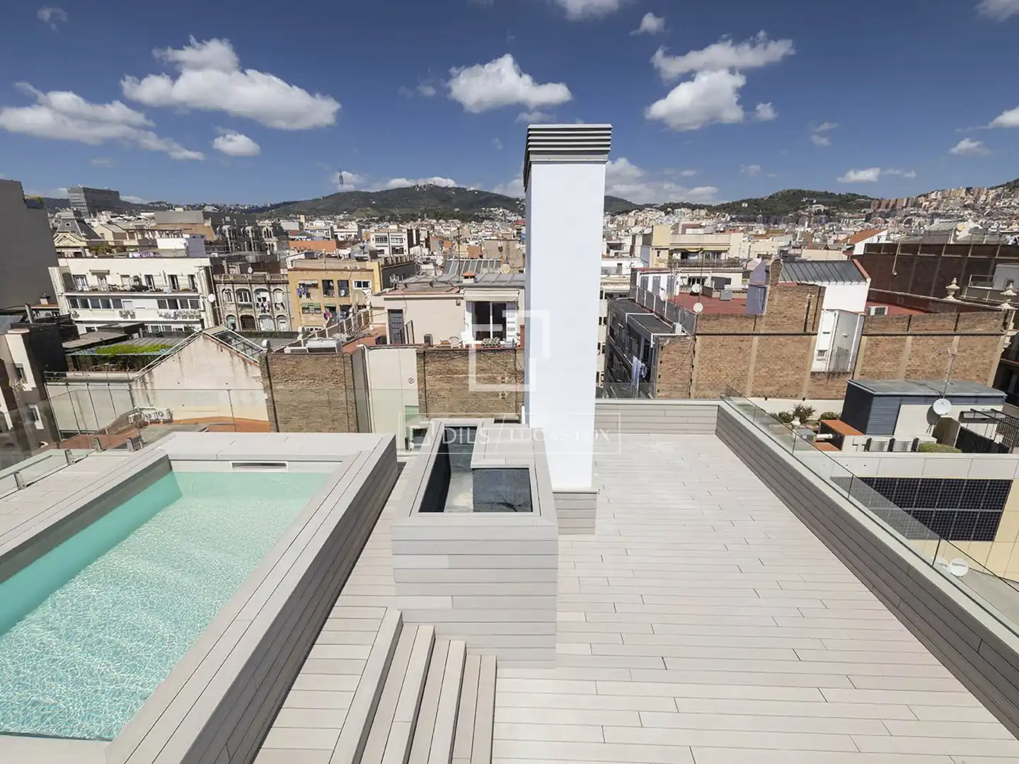 Terrace of Attic for sale in Barcelona  with Air Conditioner, Terrace and Swimming Pool