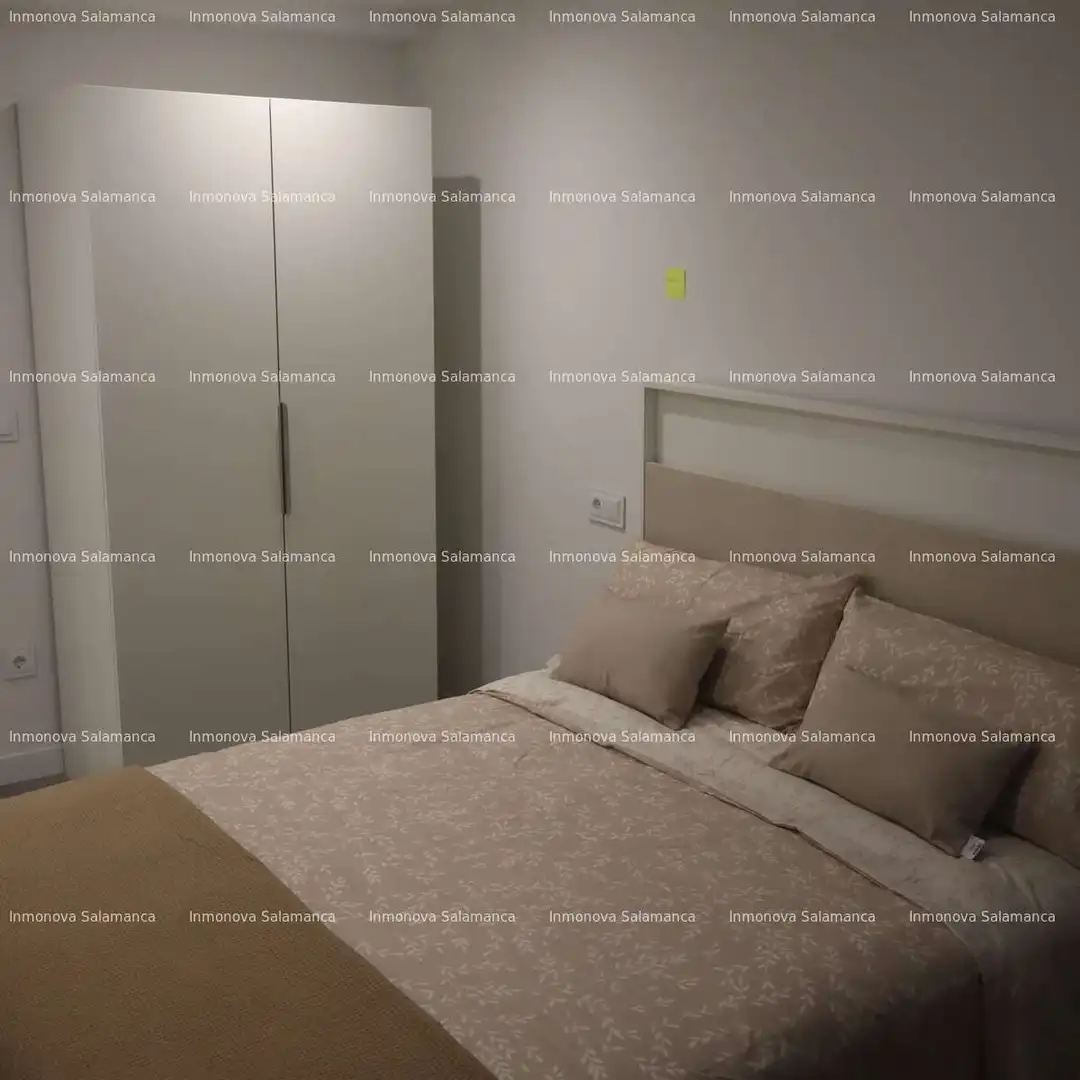Bedroom of Flat for share in Salamanca  with Heating and Furnished