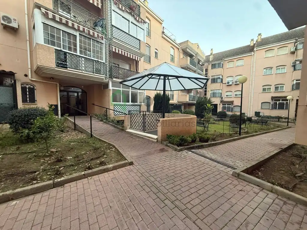 Exterior view of Flat for sale in Badajoz Capital