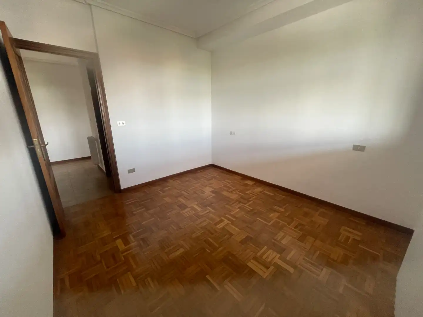 Wohnung zur Miete in O Carballiño   mit Parkett, Terrasse und Ofen