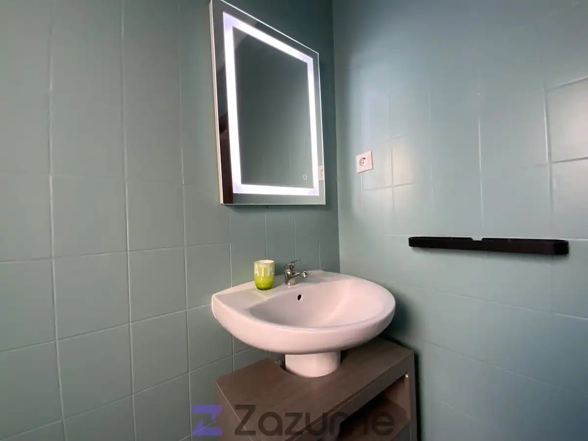 Badezimmer von Wohnung zur Miete in Moncada mit Klimaanlage, Heizung und Möbliert