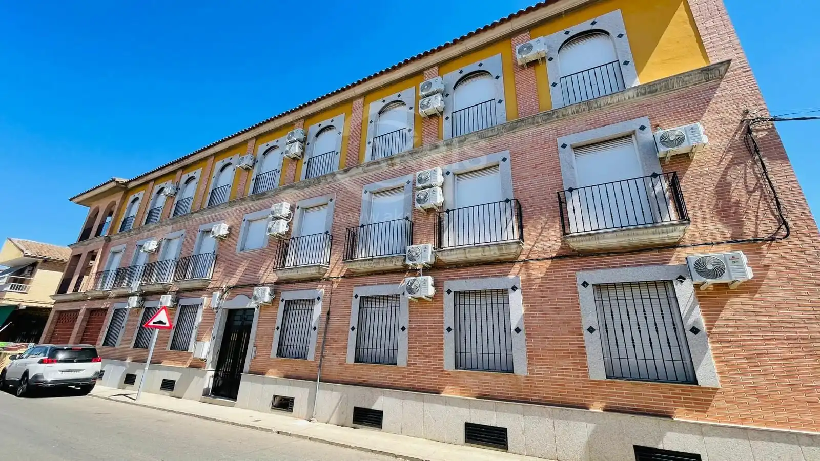 Exterior view of Flat for sale in Malpica de Tajo  with Heating
