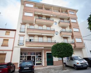 Vista exterior de Pis en venda en Torre del Campo amb Aire condicionat, Terrassa i Balcó