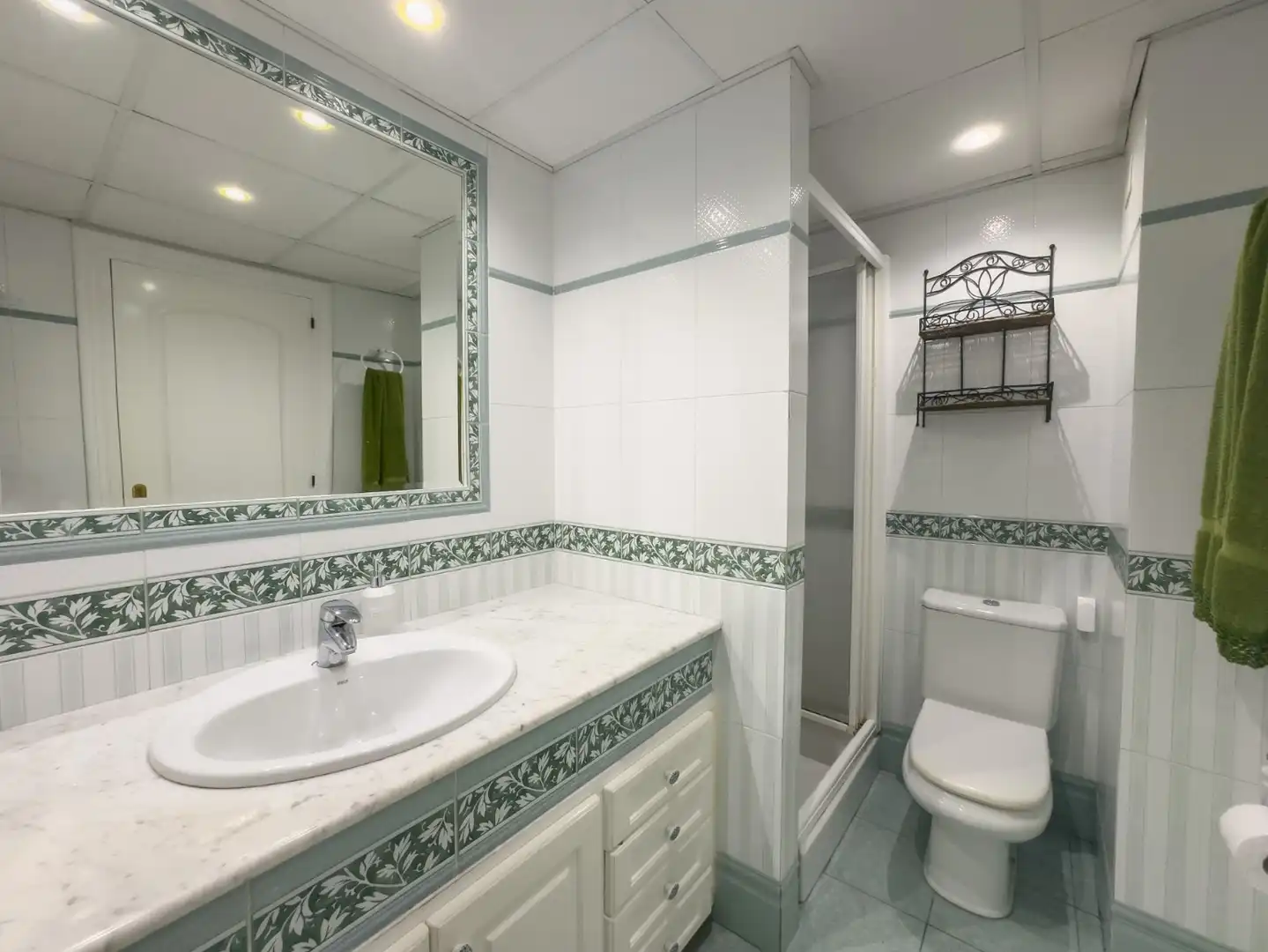 Bany de Apartament de lloguer en Santa Pola amb Terrassa, Moblat i Forn