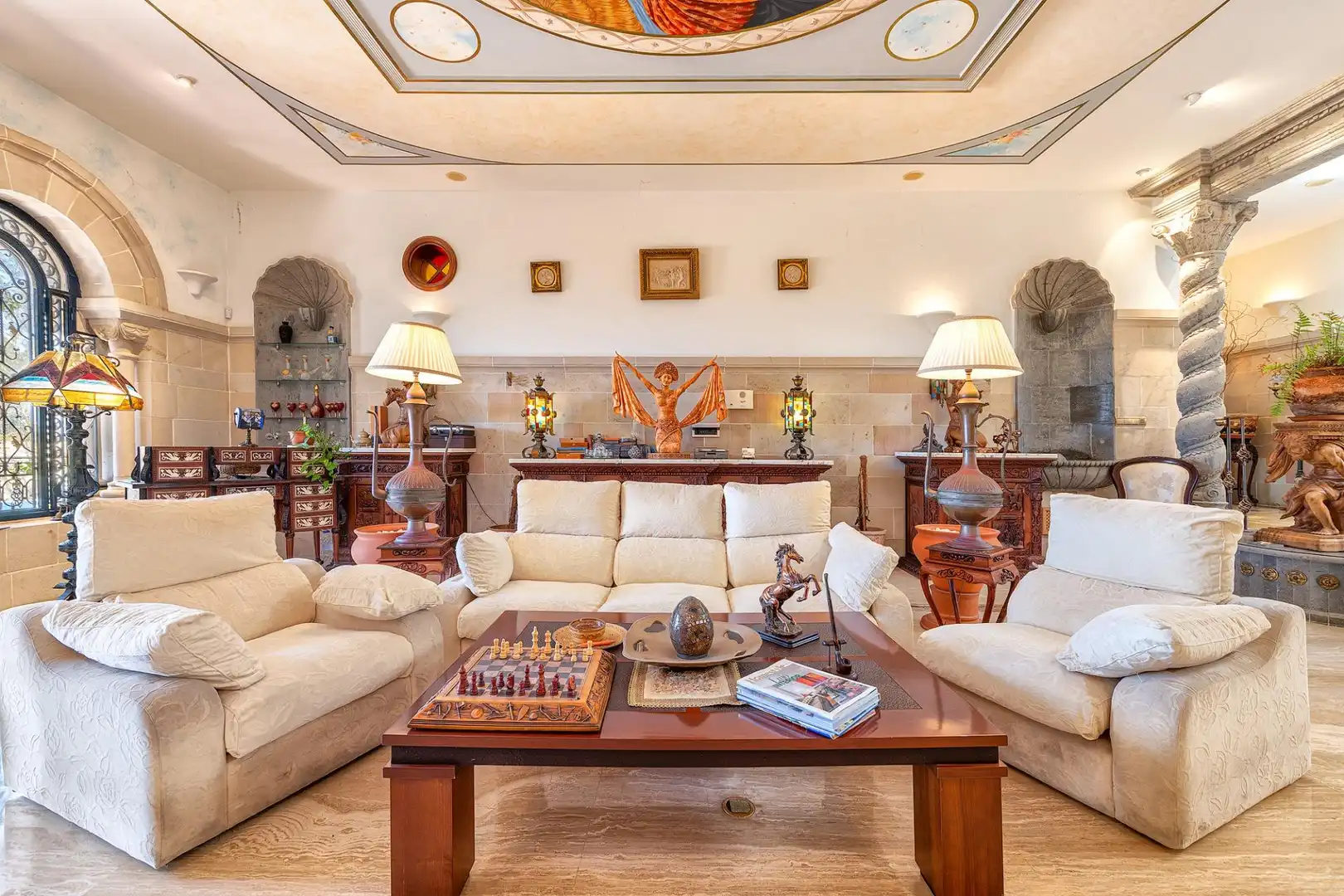 Sala d'estar de Casa o xalet en venda en San Bartolomé de Tirajana amb Jardí privat, Terrassa i Traster