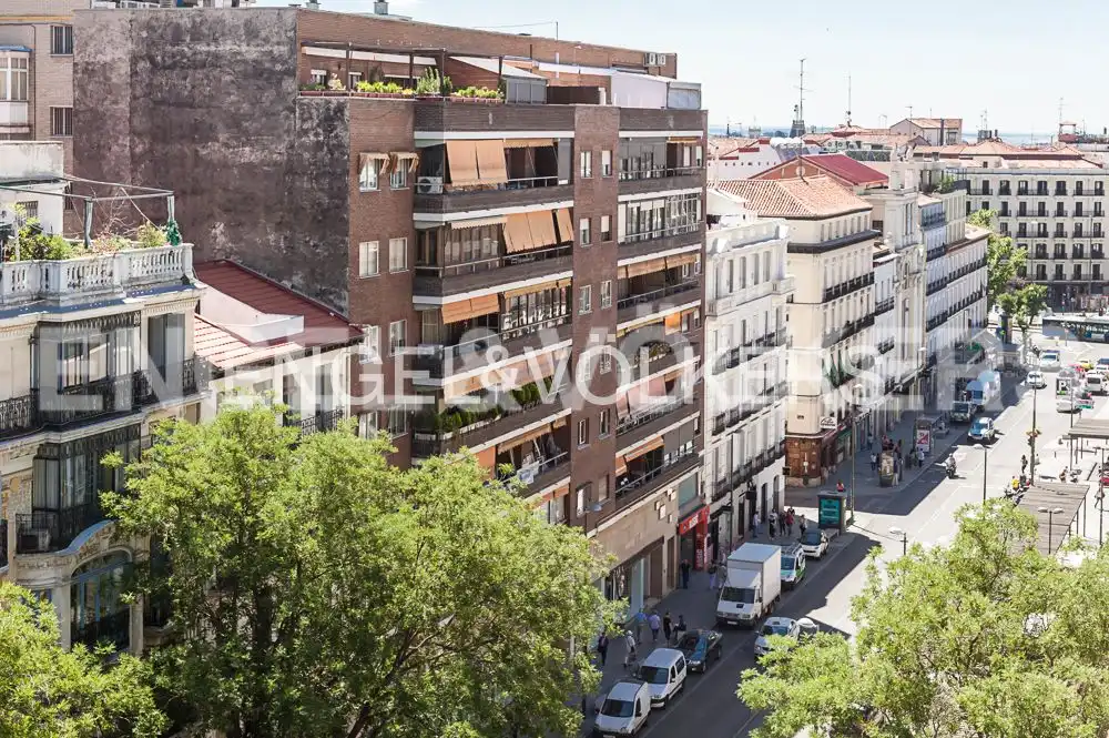 Vista exterior de Pis de lloguer en Madrid amb Aire condicionat, Calefacció i Traster