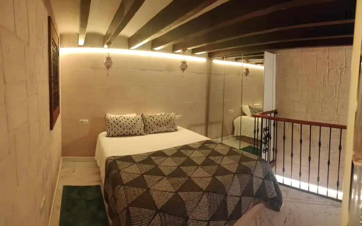 Dormitori de Apartament de lloguer en  Palma de Mallorca amb Aire condicionat, Moblat i Rentadora