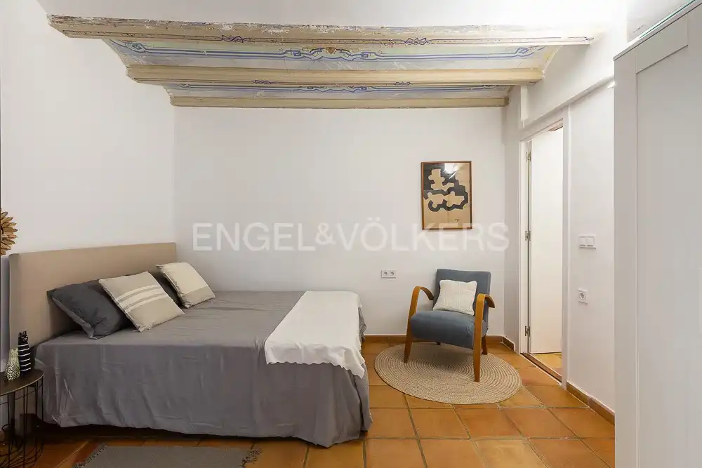 Bedroom of Flat for rent in Valencia  with Air Conditioner, Heating and Furnished