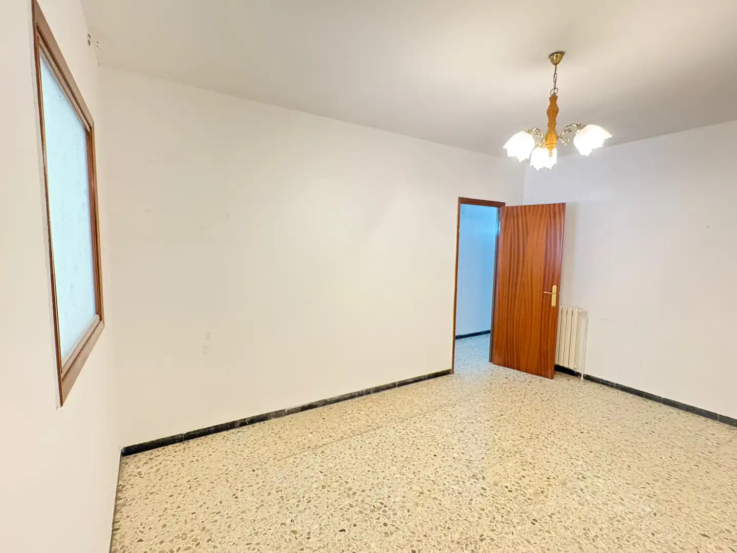 Schlafzimmer von Einfamilien-Reihenhaus zum Verkauf in Terrassa mit Klimaanlage, Heizung und Terrasse