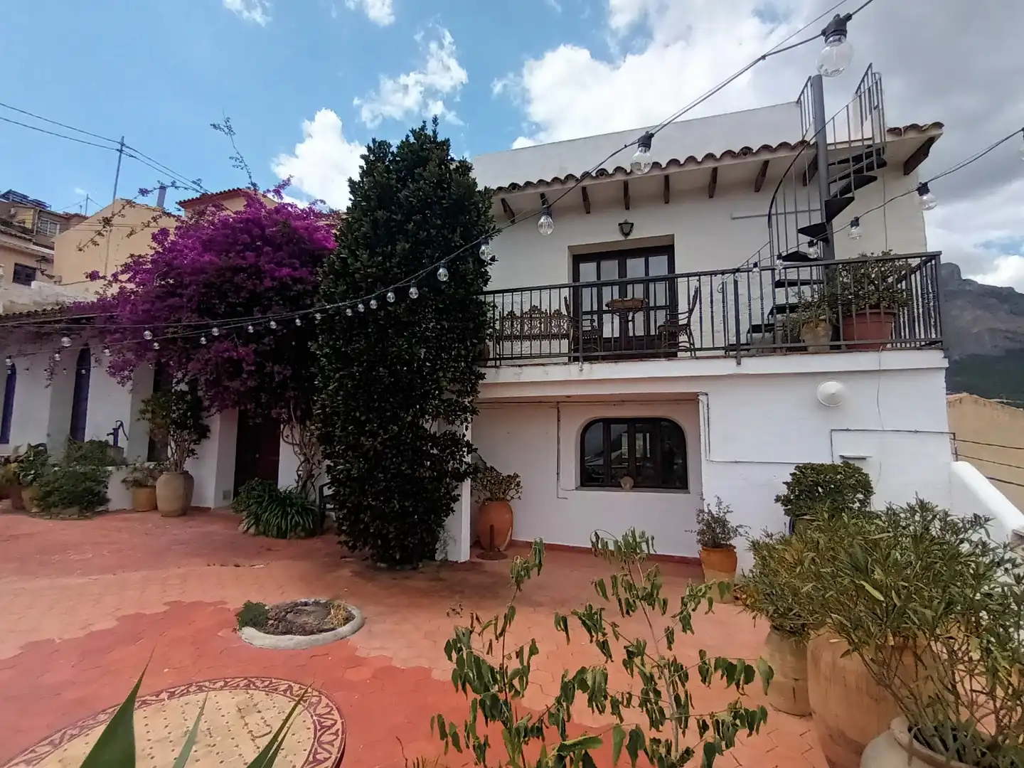 Vista exterior de Finca rústica en venda en Polop amb Aire condicionat, Calefacció i Jardí privat