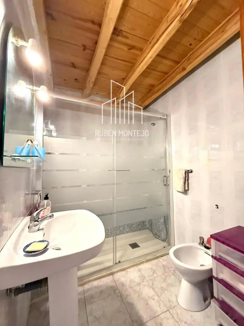 Bathroom of Houses for sale in Topas  with Private garden and Furnished