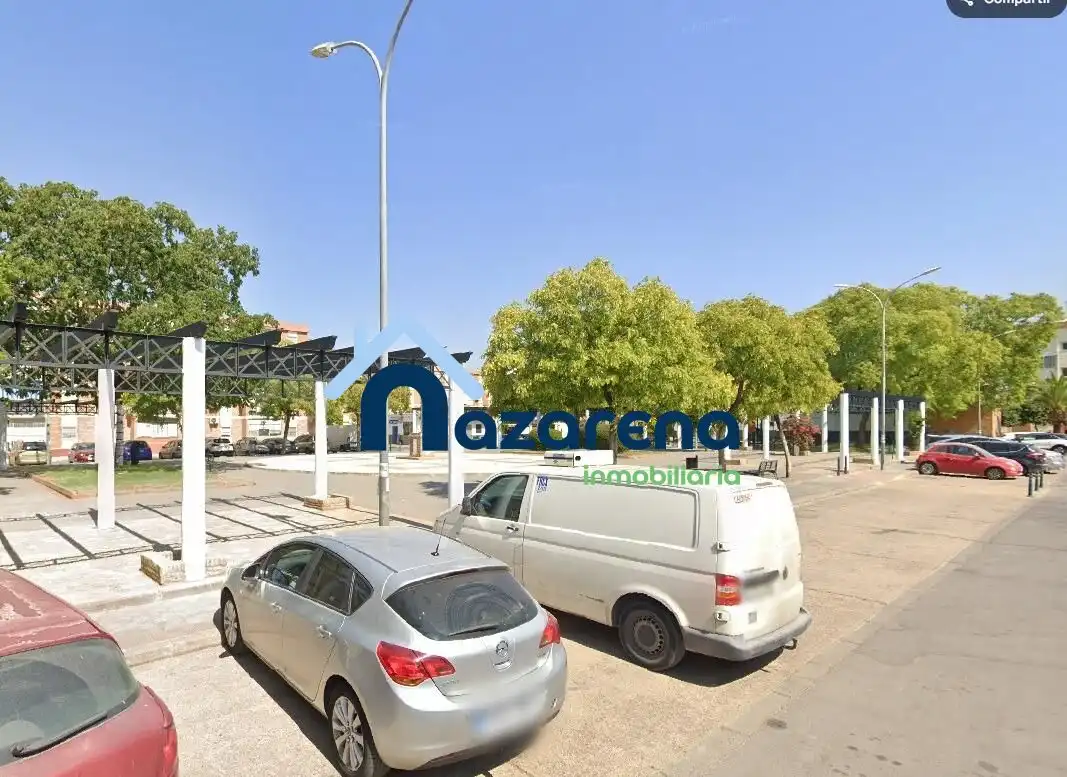 Aparcament de Local de lloguer en Dos Hermanas amb Aire condicionat