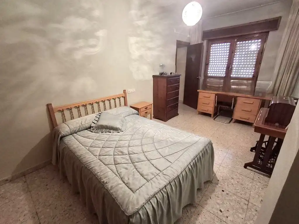 Schlafzimmer von Einfamilien-Reihenhaus zum Verkauf in La Roda mit Klimaanlage, Heizung und Terrasse