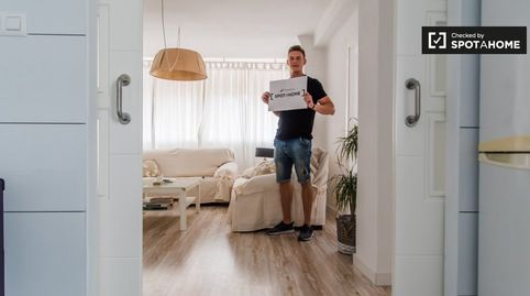 Tranquilo apartamento de 2 dormitorios en alquiler en Camins al Grau, imatge 4