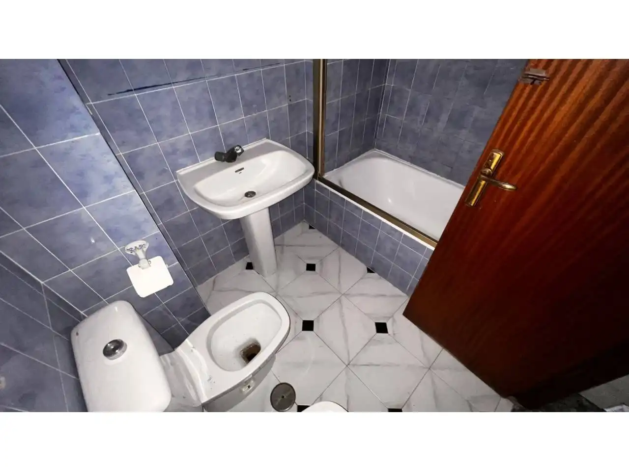 Bany de Pis en venda en Villarrobledo amb Calefacció i Balcó