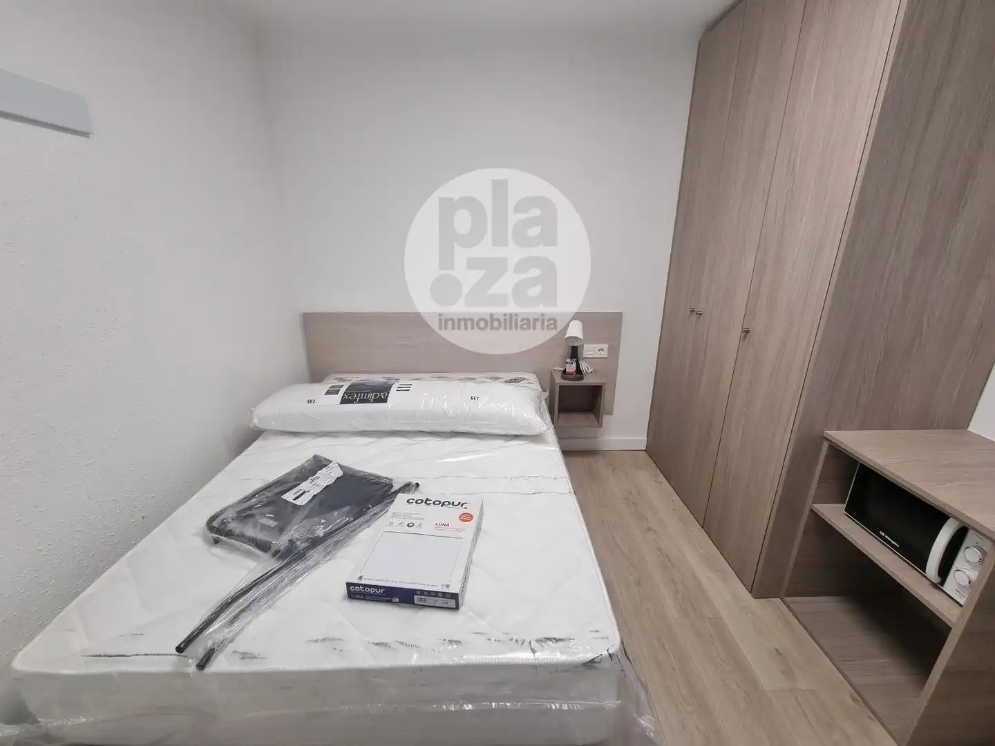 Schlafzimmer von Wohnung zur untervermieten in Burgos mit Möbliert und Internet