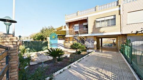 VIVIENDA DE 2 PLANTAS Y AMPLIA PARCELA EN ISLA PLANA  REF 1309