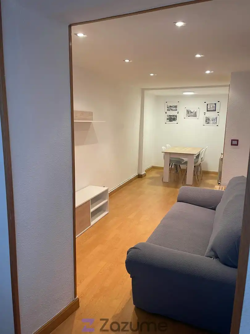 Wohnzimmer von Wohnung zur Miete in Burgos Capital mit Heizung, Parkett und Möbliert