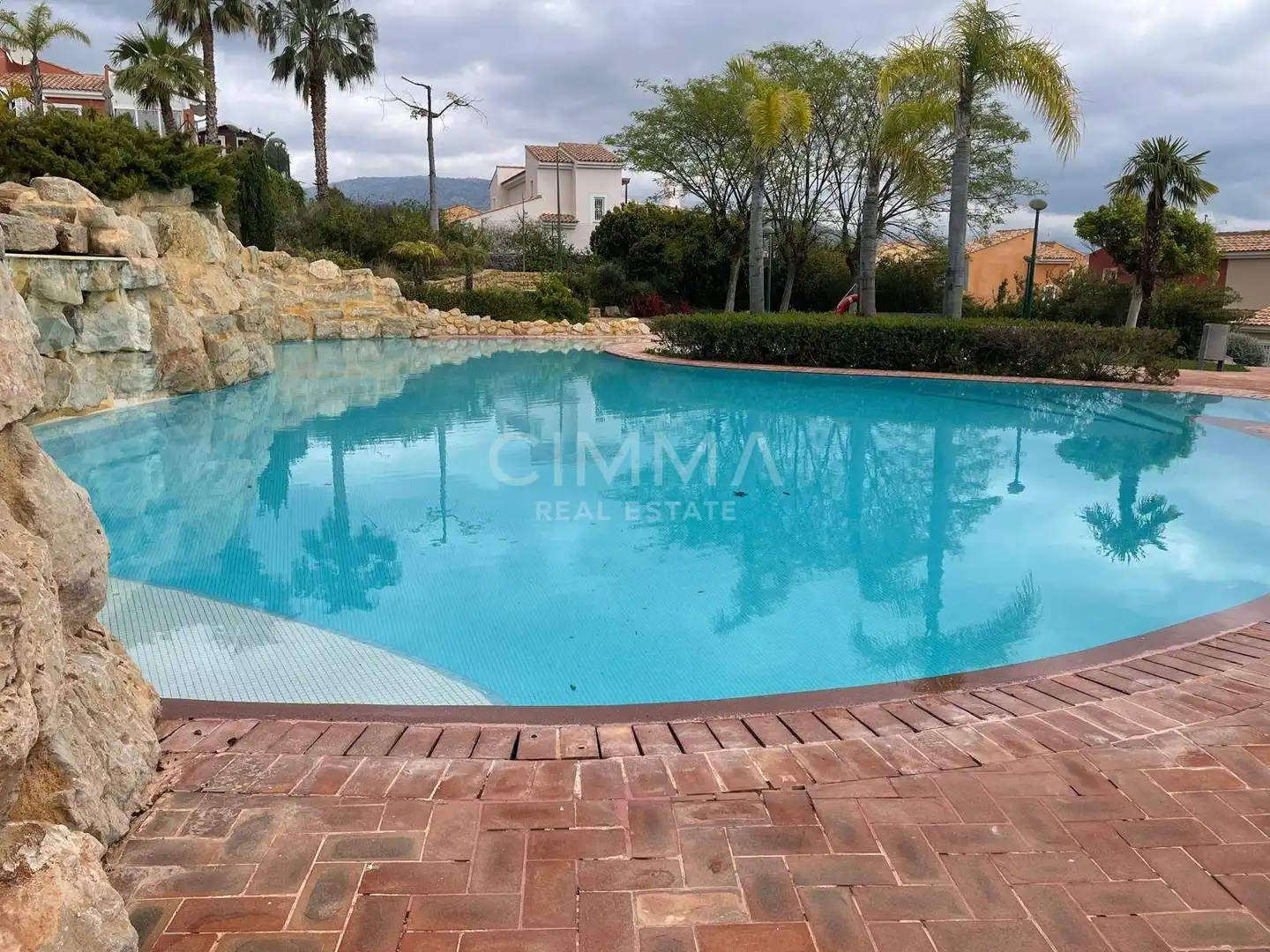 Piscina de Casa o chalet en venta en Polop con Jardín privado y Piscina comunitaria