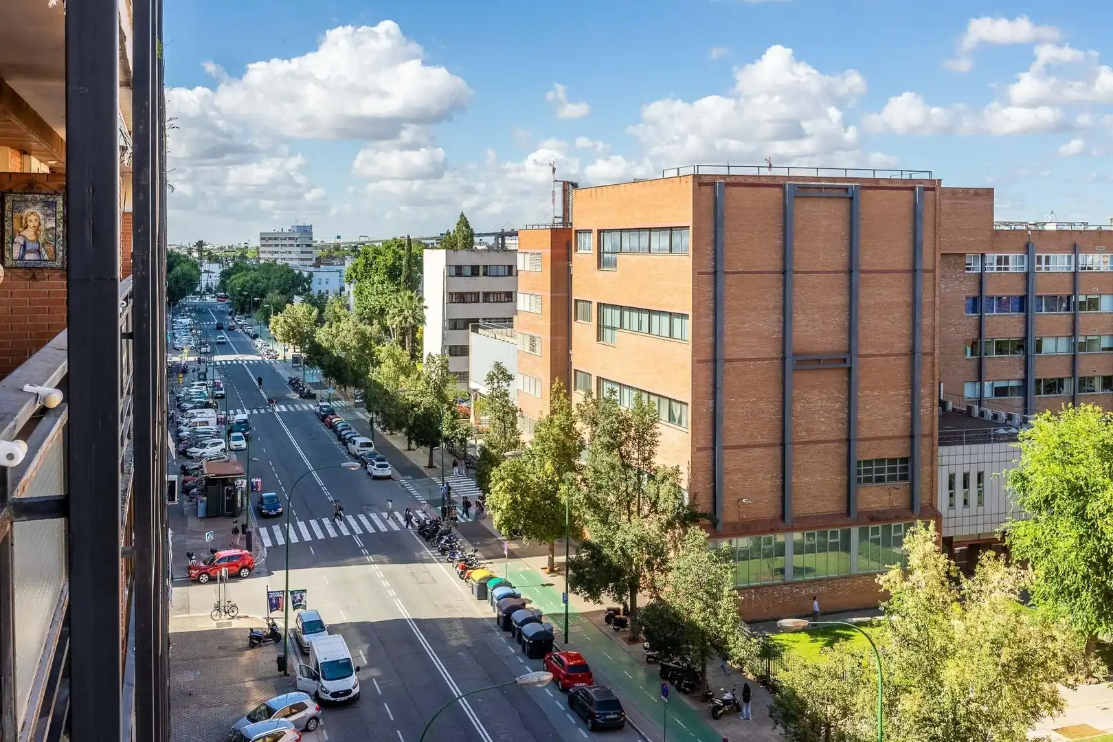Exterior view of Flat for sale in Sevilla  with Air Conditioner, Terrace and Storage room