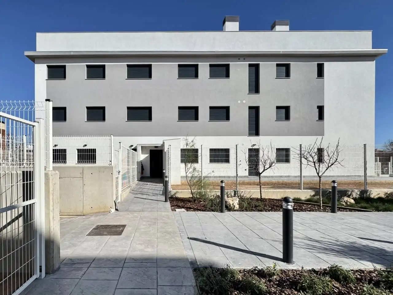 Vista exterior de Piso en venta en Cubelles con Aire acondicionado, Calefacción y Terraza
