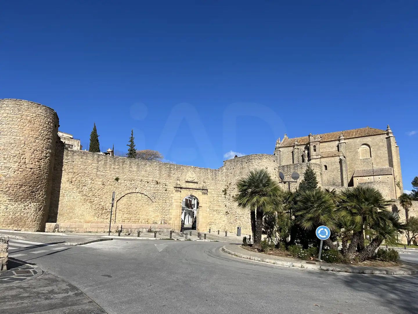 Exterior view of Flat for sale in Ronda  with Air Conditioner and Terrace