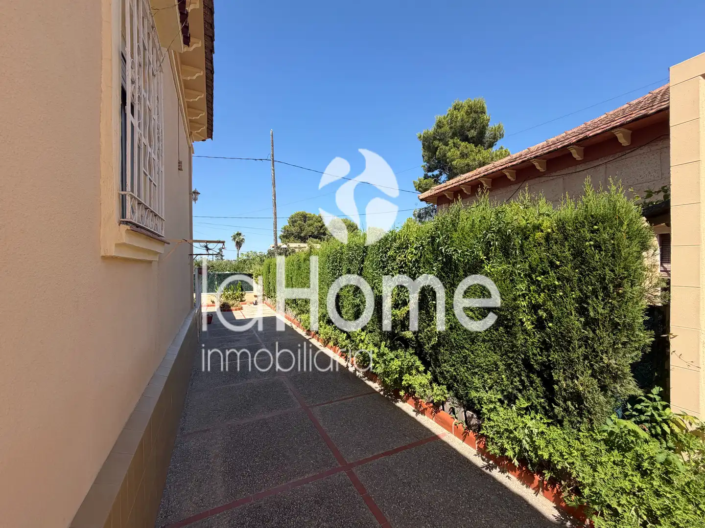 Vista exterior de Casa o chalet en venta en Paterna con Aire acondicionado, Jardín privado y Terraza