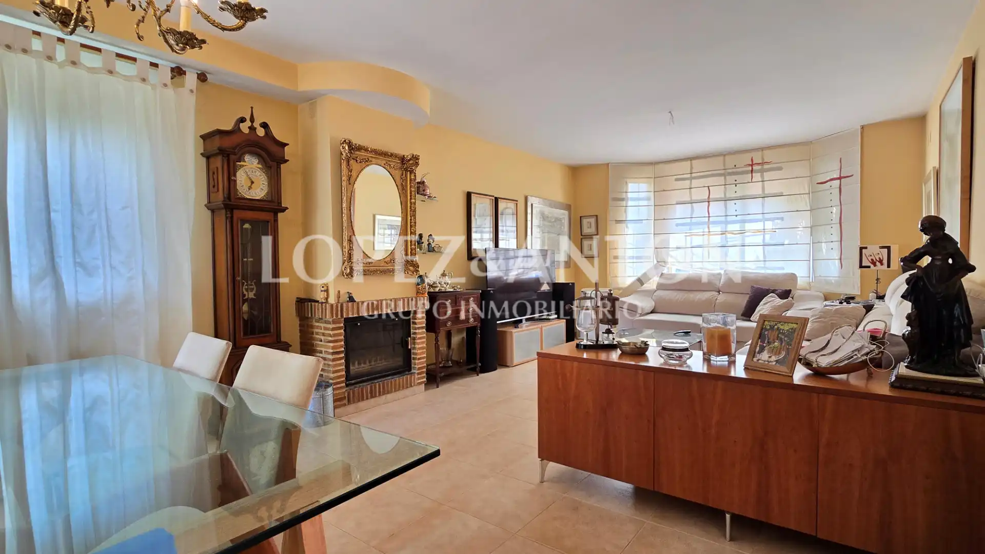 Living room of Houses for sale in L'Eliana  with Heating, Private garden and Terrace