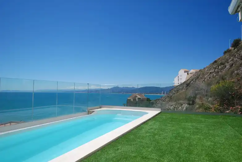 Swimming pool of Detached homes for sale in Cullera  with Air Conditioner, Heating and Private garden