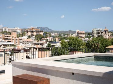 Appartement compact avec balcon à vendre à Ponent