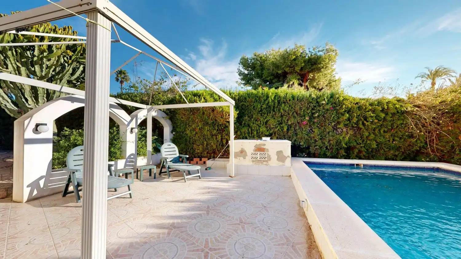 Garden of Houses for sale in El Campello  with Air Conditioner
