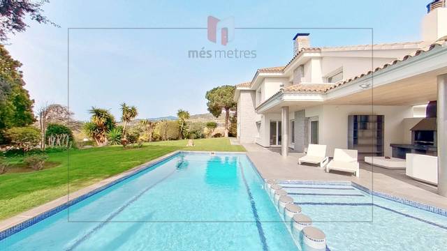 Casa-chalet en Venta en Alella