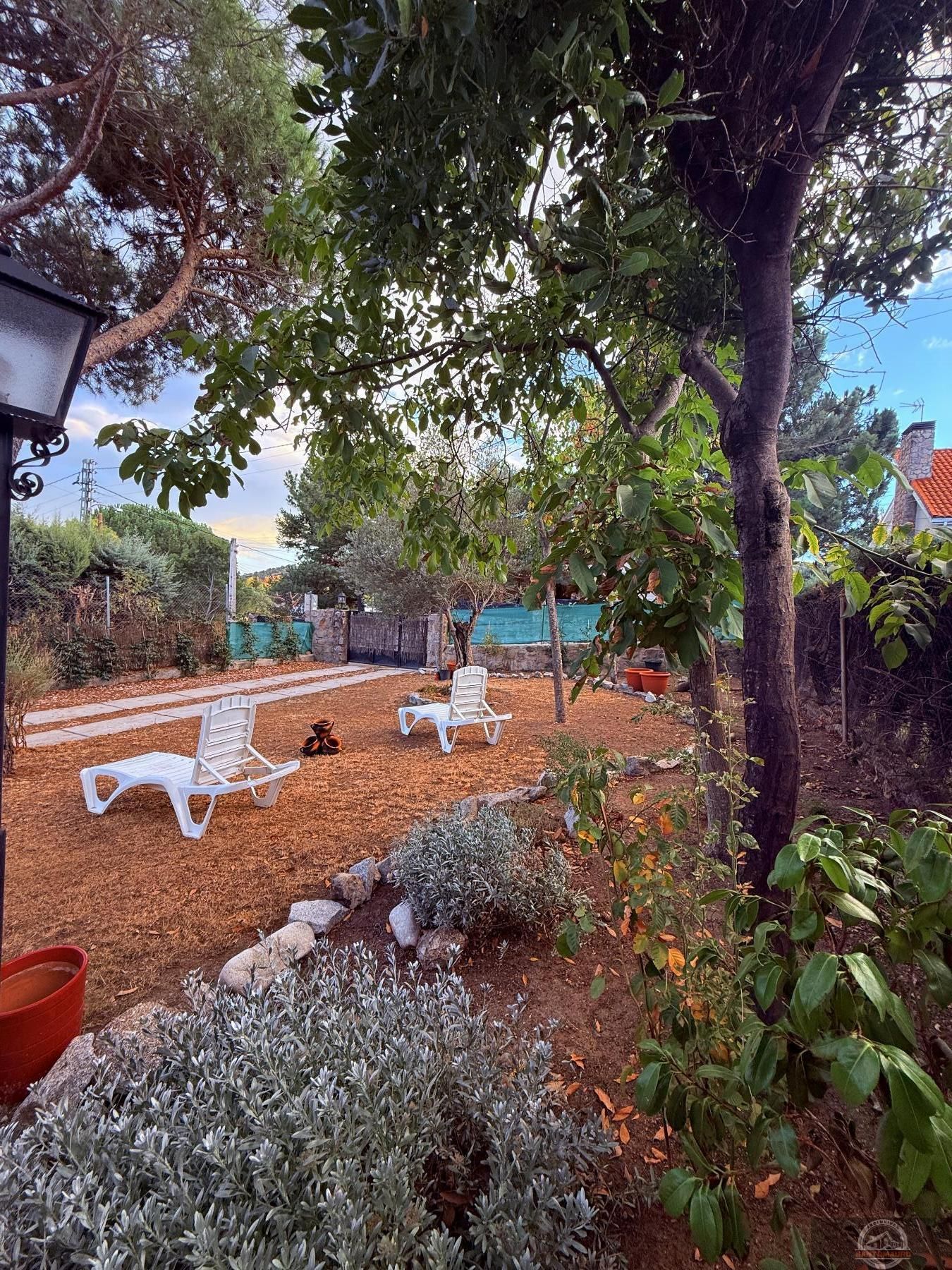 Garden of Single-family semi-detached for sale in Becerril de la Sierra  with Air Conditioner, Heating and Terrace