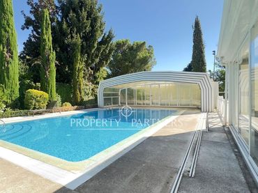 Xalet amb piscina en venda a Hastings School - Sobradiel