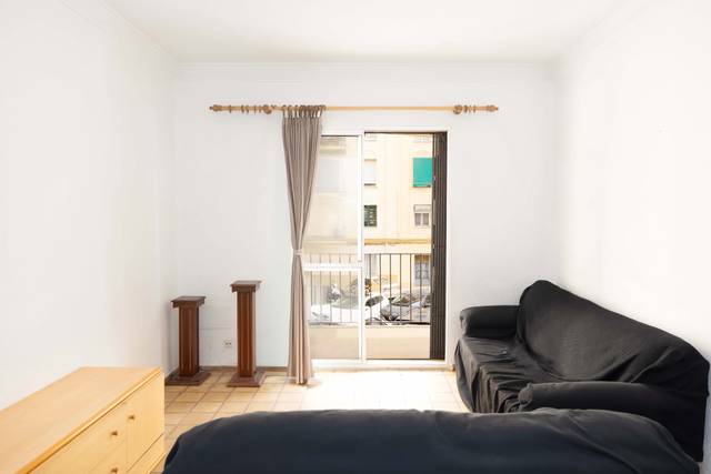 Piso en Venta en Calle Navas de Tolosa en La Malagueta - Monte Sancha