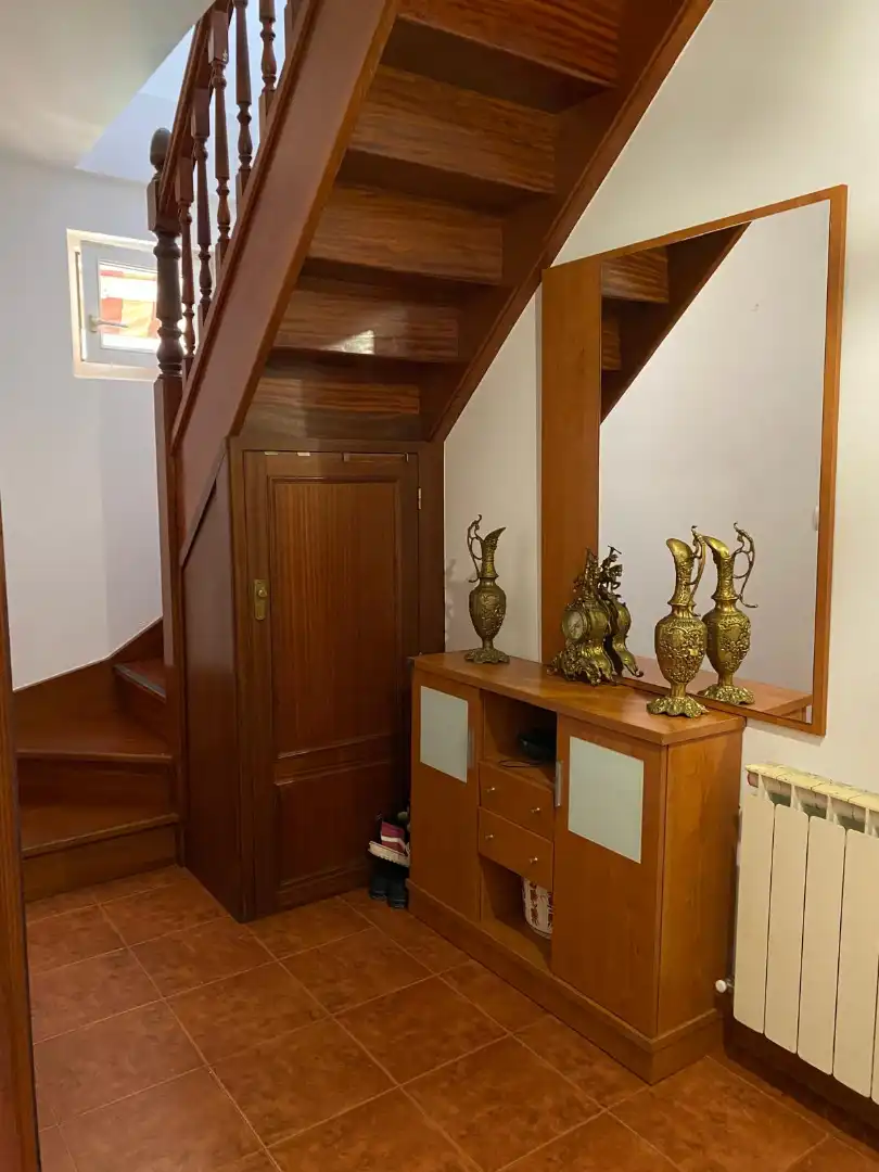 Einfamilien-Reihenhaus zum Verkauf in Castro-Urdiales mit Heizung, Privatgarten und Parkett