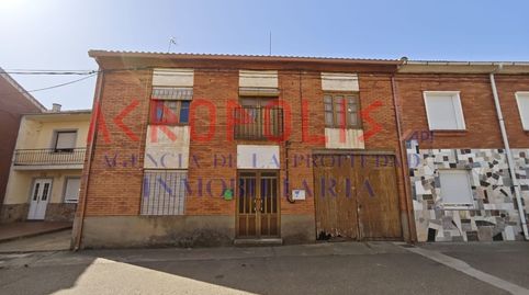 Foto 2 de Casa o chalet en venta en Quiruelas de Vidriales, Zamora