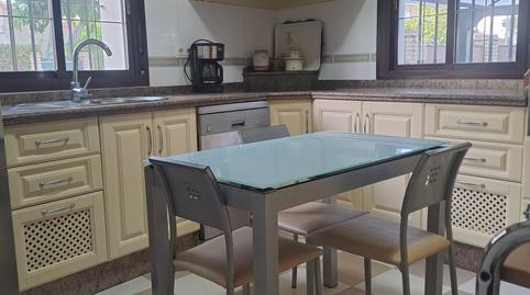 Foto 2 de Casa adosada en venda a Arco Norte - Avda. España, Dos Hermanas