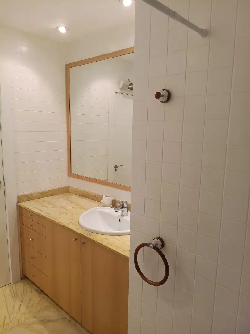 Bathroom of Flat for rent in Murcia  with Air Conditioner, Heating and Parquet flooring