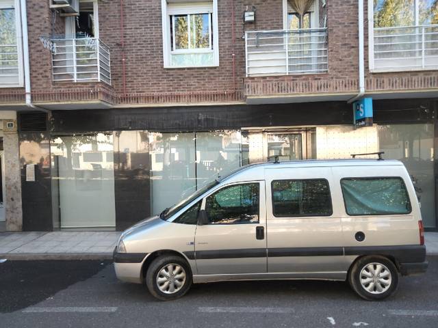 Local comercial en Alquiler en C/ Acacias en Bulevar - Plaza Castilla