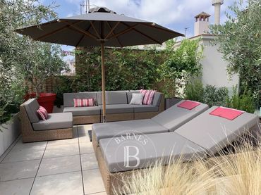 Penthouse mit Aufzug zum Verkauf in Eixample