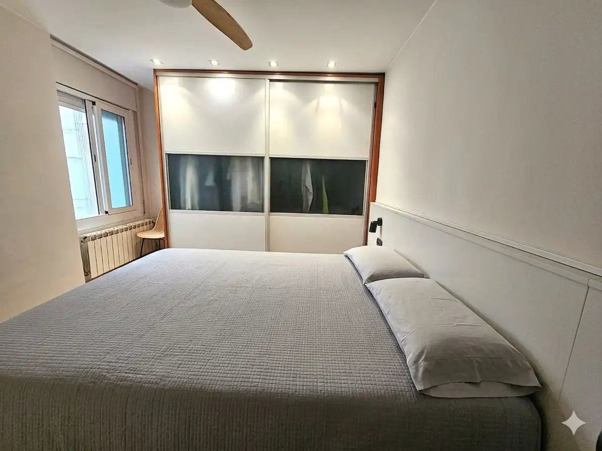 Bedroom of Attic for sale in Terrassa  with Air Conditioner, Heating and Parquet flooring