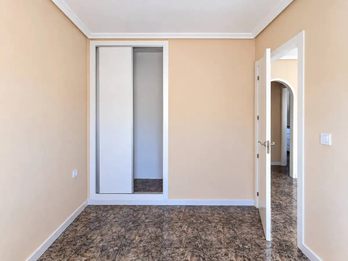 Bungalow with pool for sale in Av. de California, imagen 16