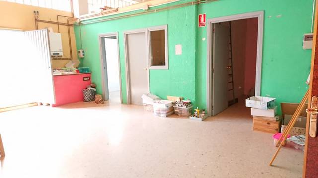 Local comercial en Venta en Juzgados