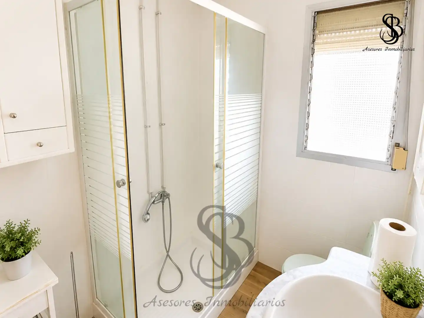 Bathroom of Attic for sale in Alicante / Alacant  with Air Conditioner, Heating and Storage room