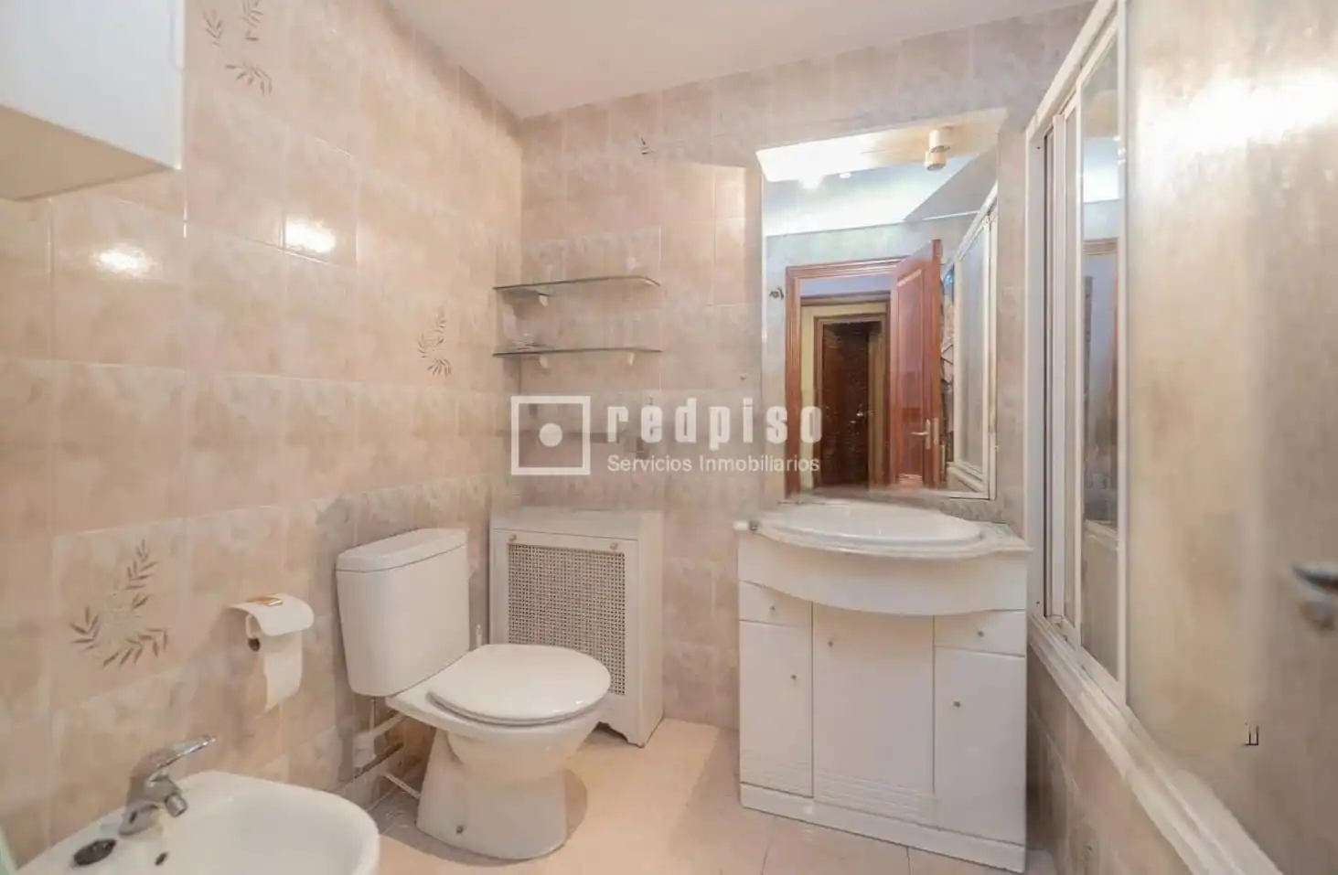 Bathroom of Flat for sale in Tres Cantos  with Heating, Private garden and Parquet flooring