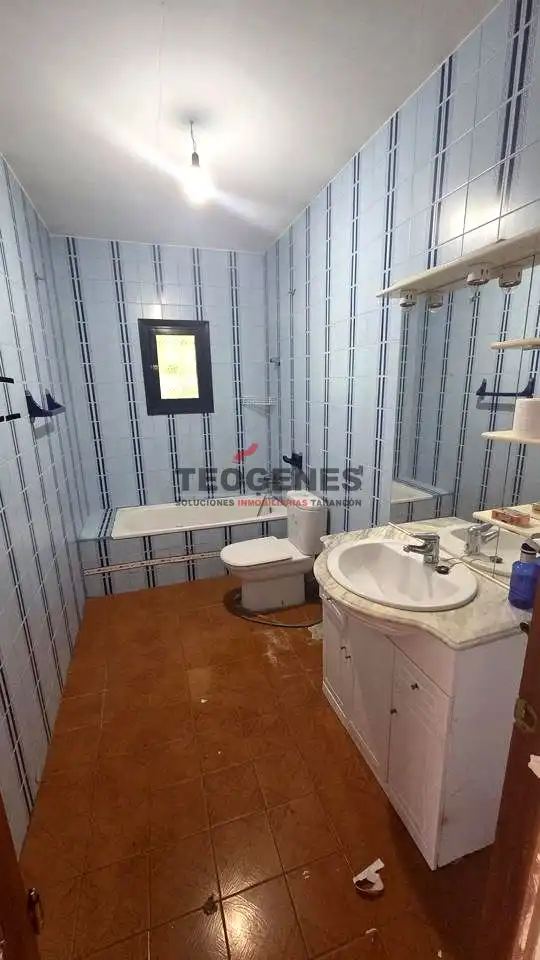 Baño de Casa o chalet en venta en Barajas de Melo con Trastero y Piscina