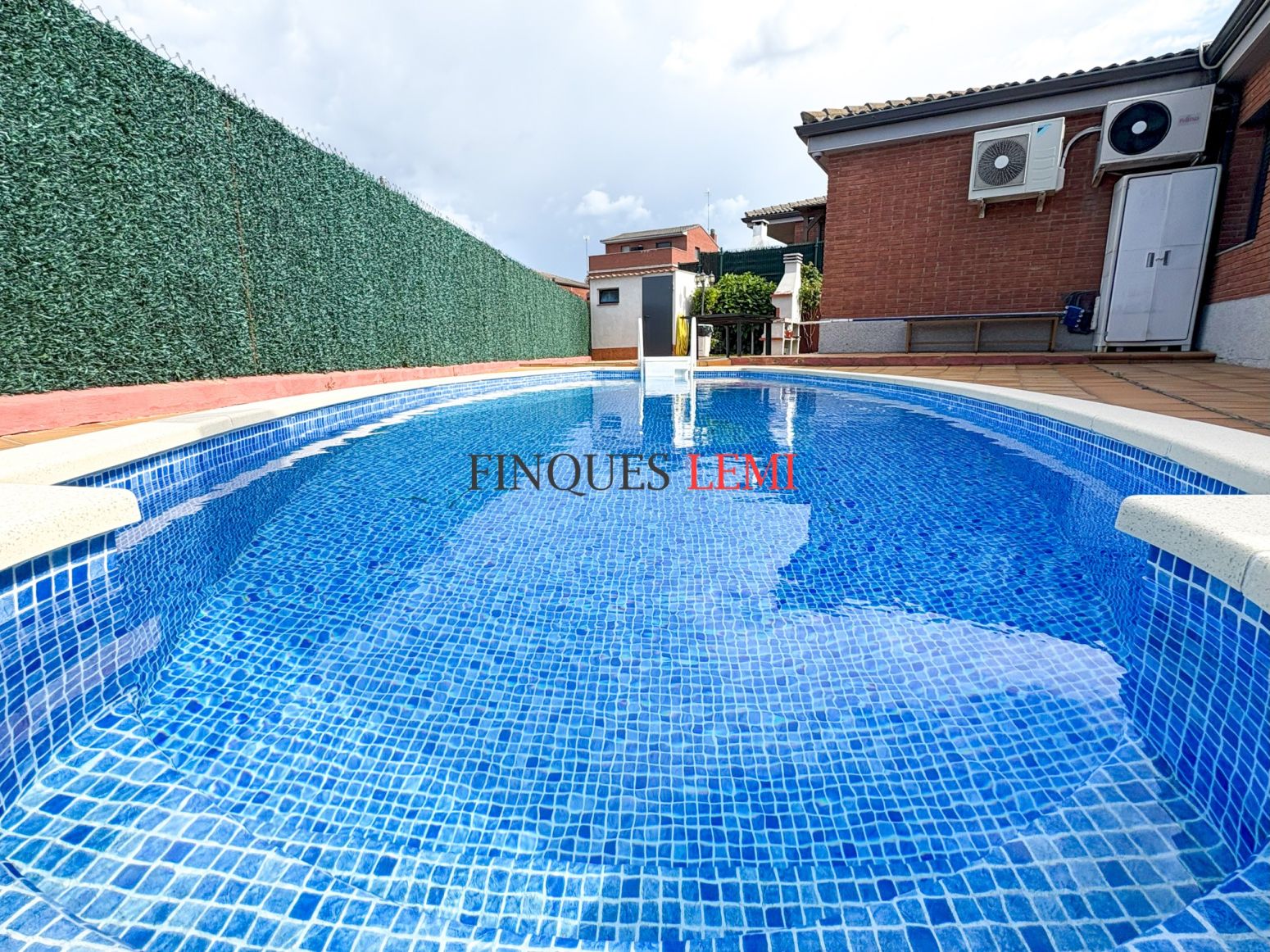 Swimming pool of House or chalet for sale in Masquefa  with Air Conditioner, Heating and Terrace