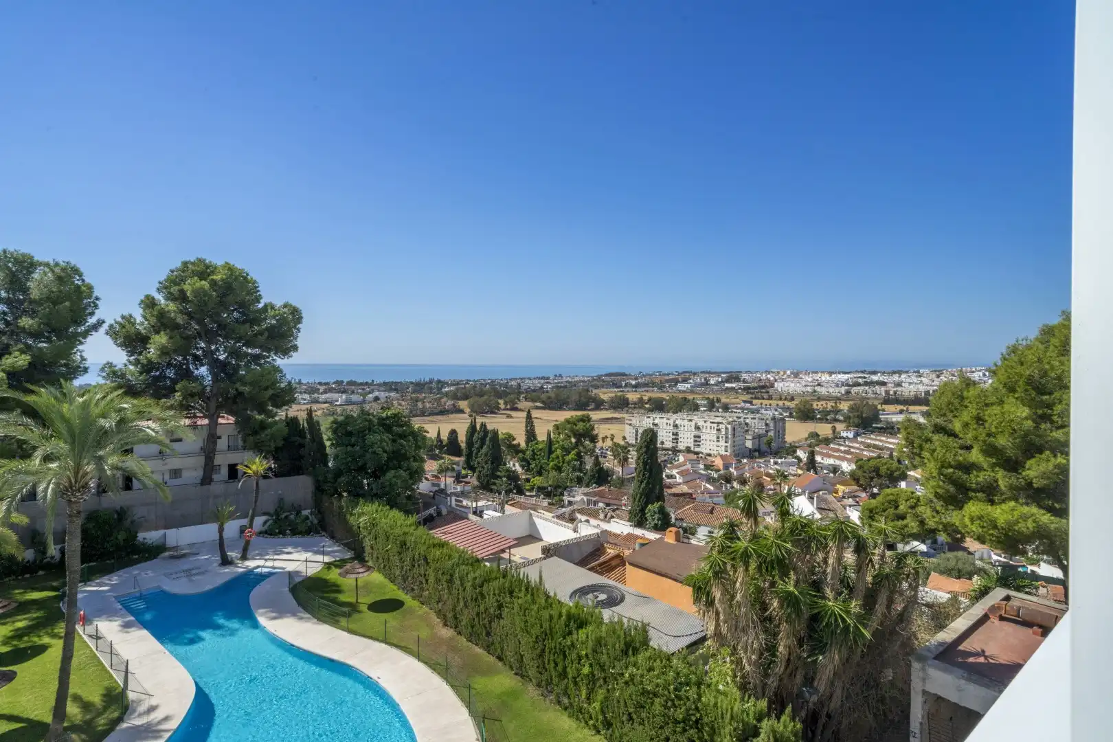 Apartament amb terrassa en venda a Nueva Andalucía