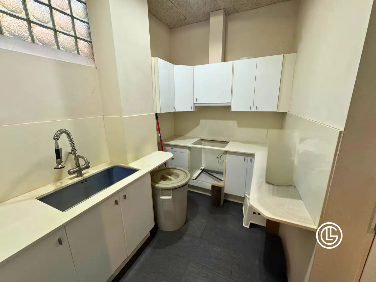 Cocina de Local de alquiler en Figueres con Amueblado y Alarma